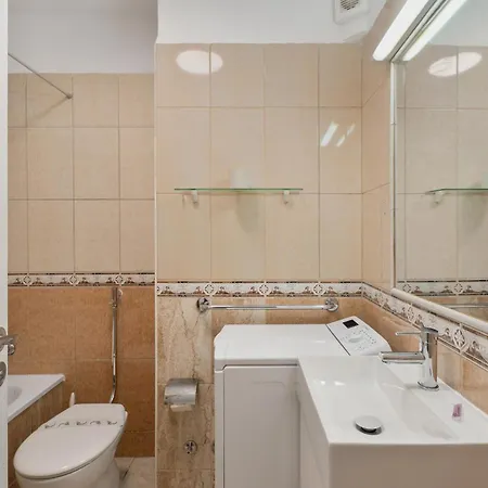 Santa Maria * Адехе